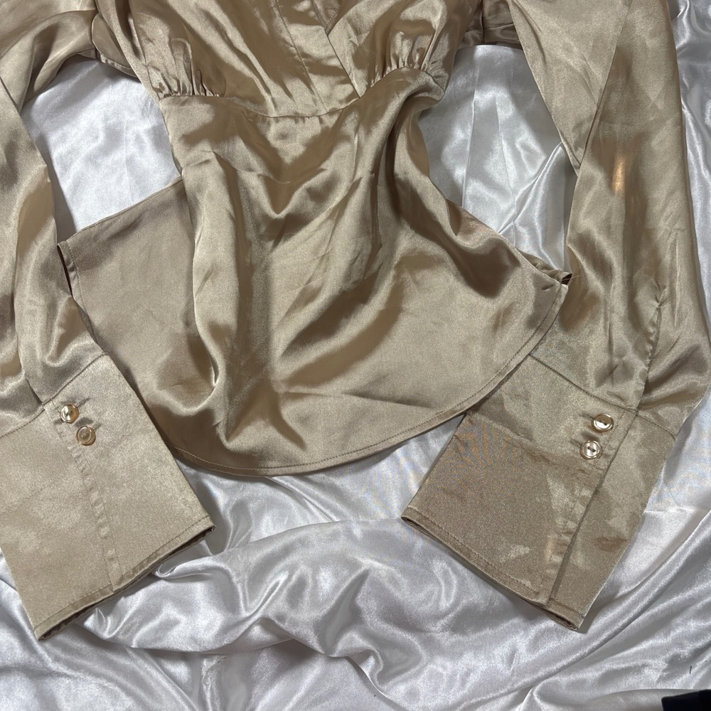 y2k A. Byer Satin Blouse Gold Excellent Wrap V-Neck Long Sleeve Peplum Top - Picture 2 of 6